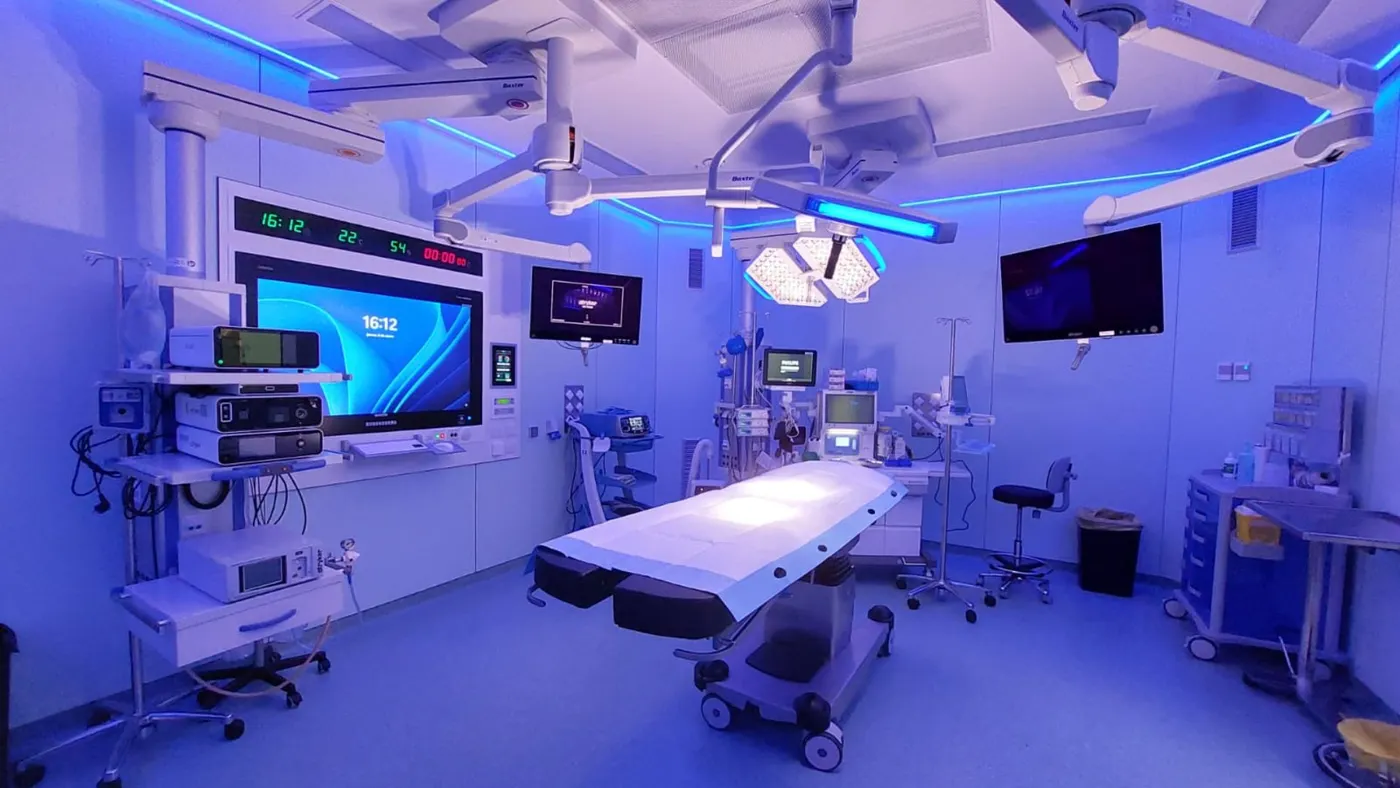 L’Hospital Sant Joan de Déu de Sant Boi suma un nou quiròfan per ampliar la capacitat assistencial