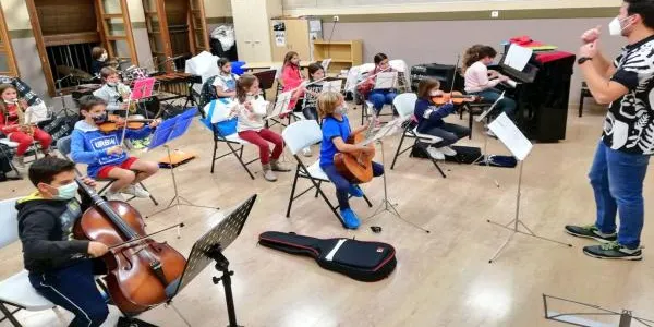 L'Escola de Música d'Altafulla es reinventa amb classes virtuals
