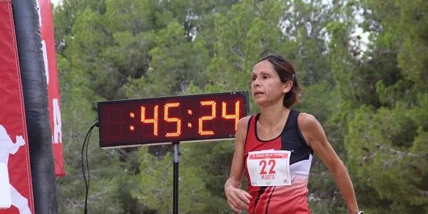 Marta Camps s’imposa per quarta vegada seguida en la prova Màster del Cros Internacional de Catalunya – Ciutat de Granollers