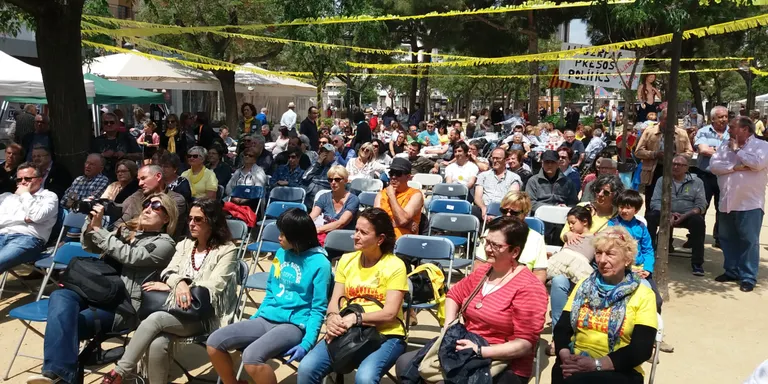 La 'Festa de la República' aplega debat polític i cultura a Pineda