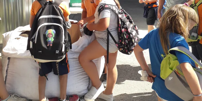 Alumnes de l’Escola de Rodonyà visiten la deixalleria i la depuradora