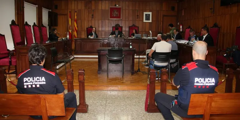 Jutgen quatre persones per conrear marihuana en una finca de Valls l’any 2022