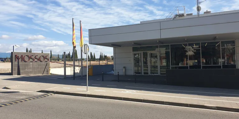Detenen a l’exprofessor de l’escola Baltasar Segú per presumptes casos d’abús sexual