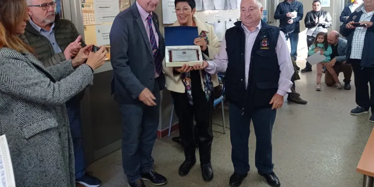 El Club de Tir Olímpic Cambrils ret homenatge a Lluís González amb un emotiu acte