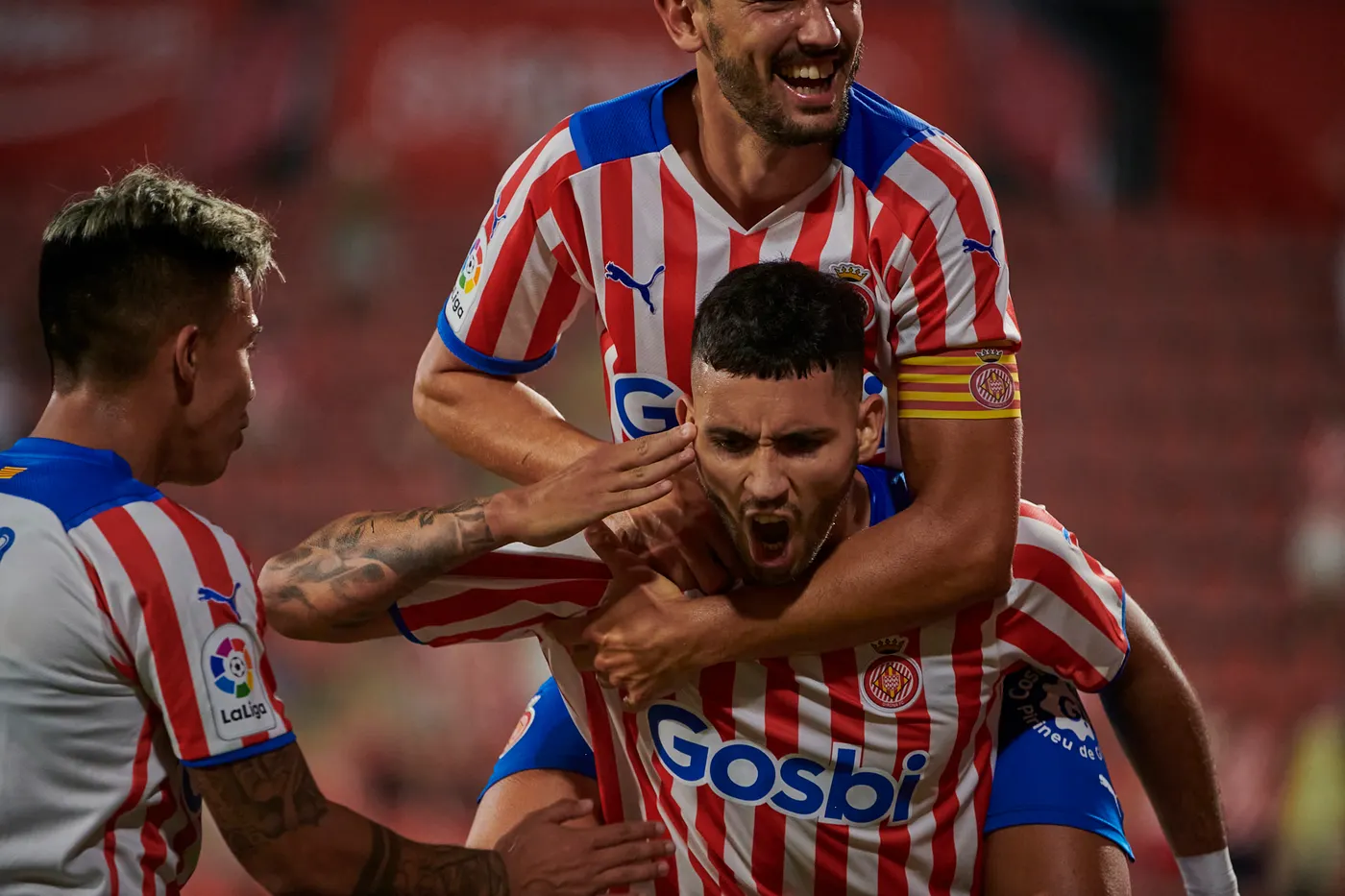 Dos gols de Stuani i Bustos permeten al Girona inciar amb bon peu la temporada (2-0)