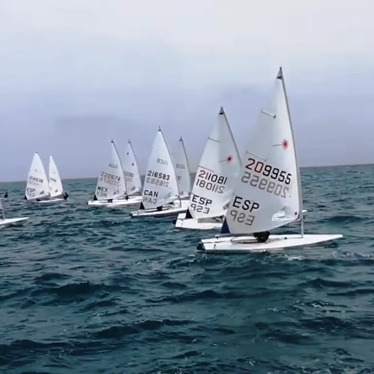 Bons resultats del nàutic Arenys a la primera part del campionat de Catalunya ILCA 6