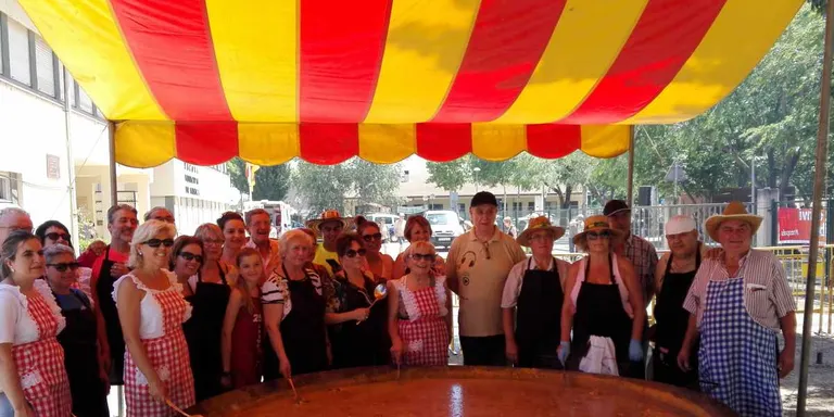 La Paellada Popular destinarà 1 euro dels tiquets a l'Associació Catalunya contra el Càncer