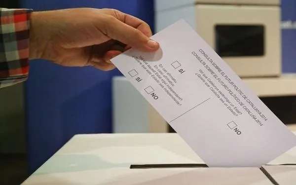 Un total de 2.428 persones voten després del 9-N al Camp de Tarragona i les Terres de l'Ebre