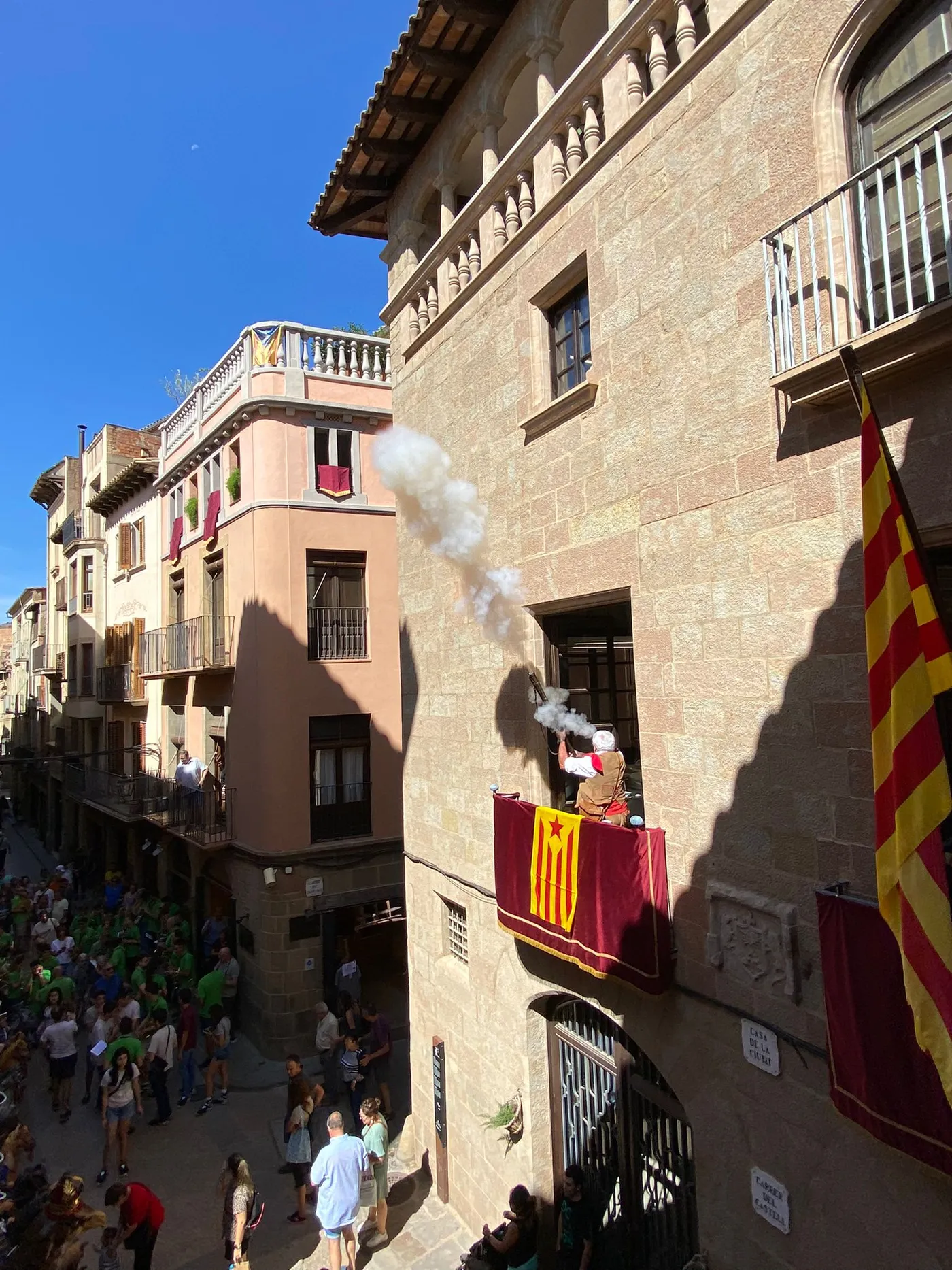 <strong>Solsona s'endinsa en una Festa Major amb més concerts i avançant la capta al primer dia per atraure més públic juvenil</strong>