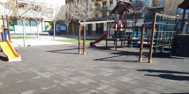 Compromís reclama la millora de la plaça de les Moreres