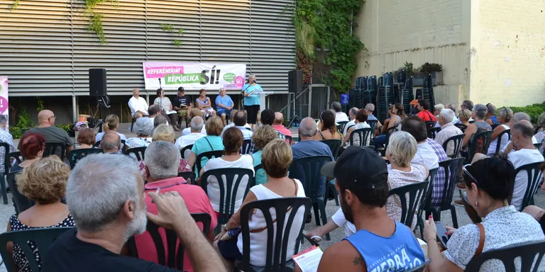 Acte a Pineda a favor de la República Catalana dels drets socials