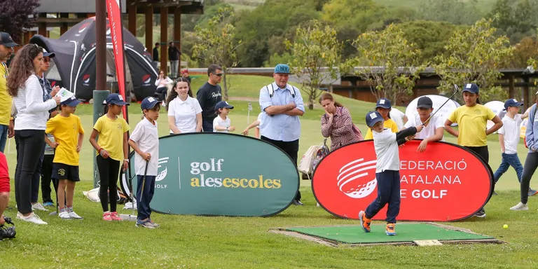 Les escoles Albert Vives i Rosa Campà i la ZER Urgellet participen al Torneig Golf a les Escoles