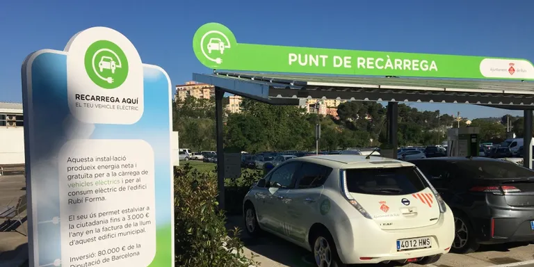 S’inaugura oficialment la fotolinera de Rubí Forma
