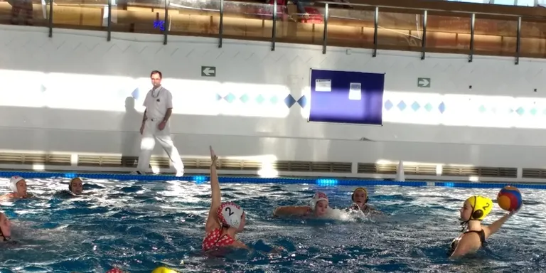 Vacances plàcides per al CNR femení