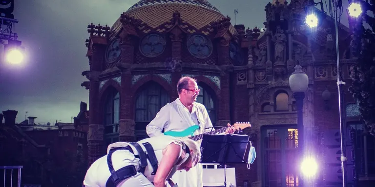 El músic vilassarenc Pep Mendoza participa al musical “La grossa i la bèstia”