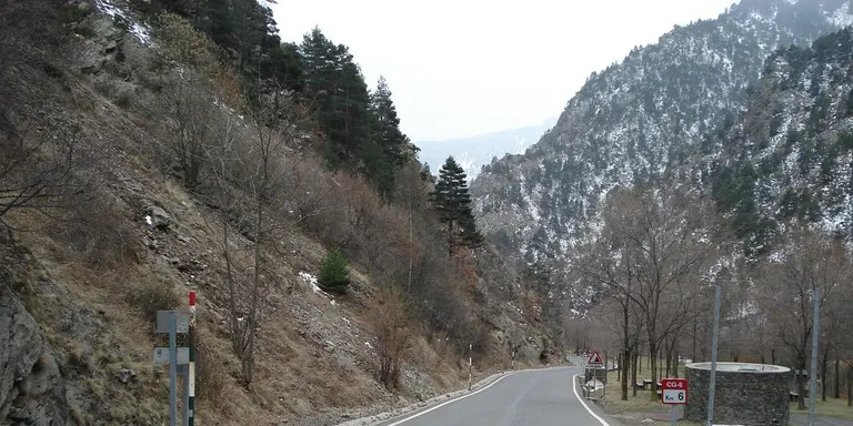 Queixes a les Valls de Valira pels danys del contraban als camins locals