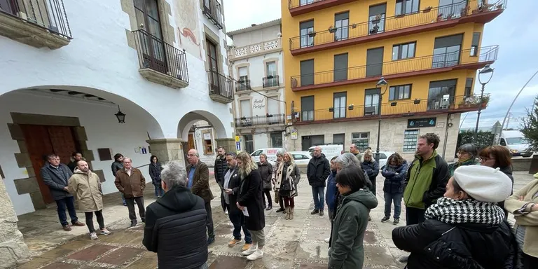 Minut de silenci a Arenys per rebutjar l'últim feminicidi a Catalunya