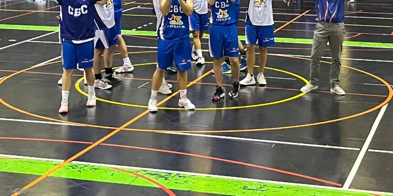 El CB Cambrils perd per la mínima a la pista del CB Balaguer en un partit trepidant