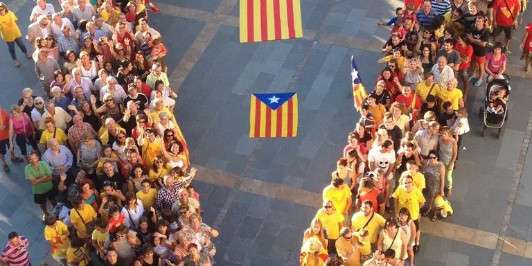 L'Alt Urgell assaja amb èxit la 'V' de la Via Catalana 2014