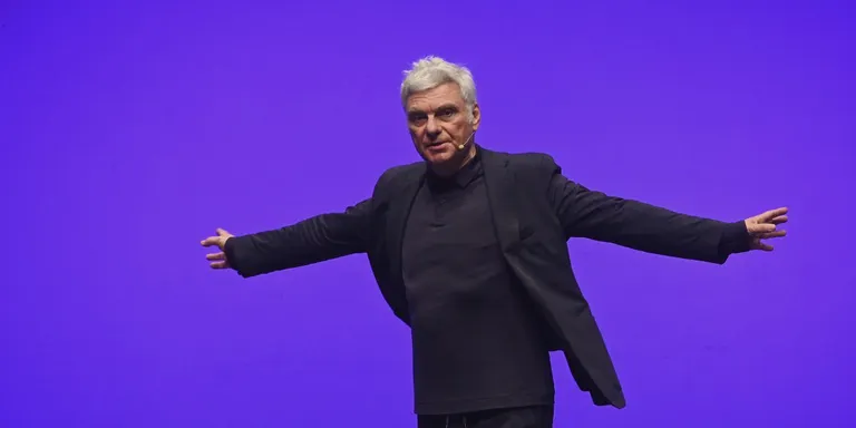 L'humor de Carles Sans del Tricicle omplirà el Teatre per Sant Martí