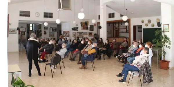 Bona acollida en l'acte de presentació de l'Aula d'Extensió Universitària de la URV per a la Gent Gran d'Altafulla