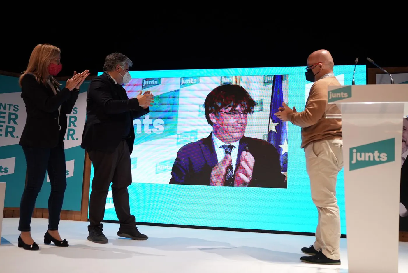 Eleccions 14F: Junts per Catalunya reuneix Boye, Puigdemont i Rull al Teatre Principal