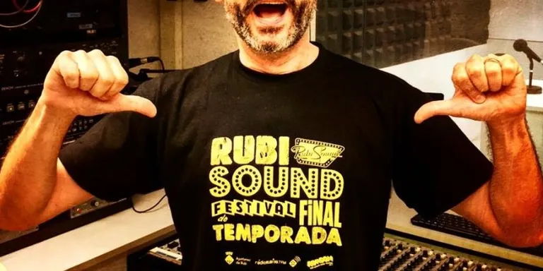 Et regalem la samarreta del Festival RubiSound