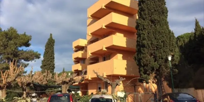 Consternació a Arenys de Mar per l'agressor a la residència Ítaca