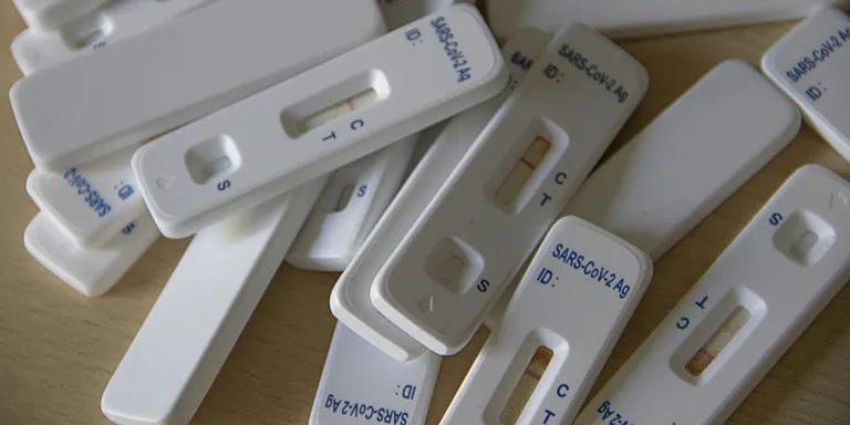 Tests d’antígens, a menys de 3 euros
