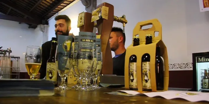 Èxit en el primer dia de la cinquena edició de la Fira de la Cervesa Artesana d’Arenys de Mar