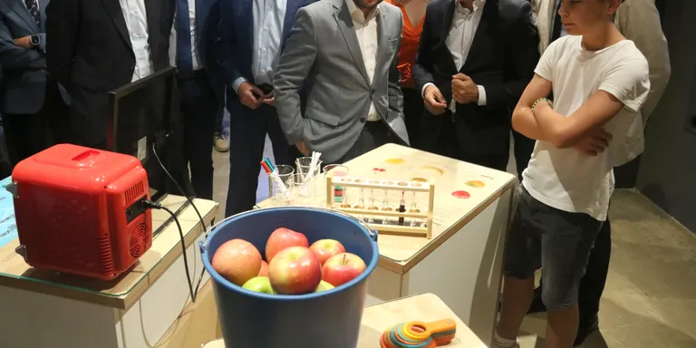 Lleida estrena Cosmofruita, el centre d'interpretació de la fruita de Catalunya