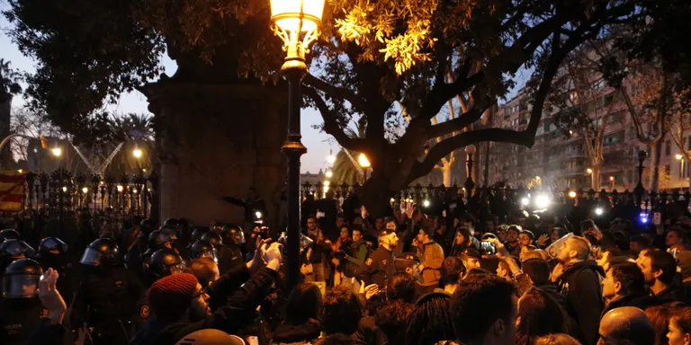 El Govern es retirarà en bloc de totes les causes contra manifestants si no es pot acreditar l'autor de les lesions
