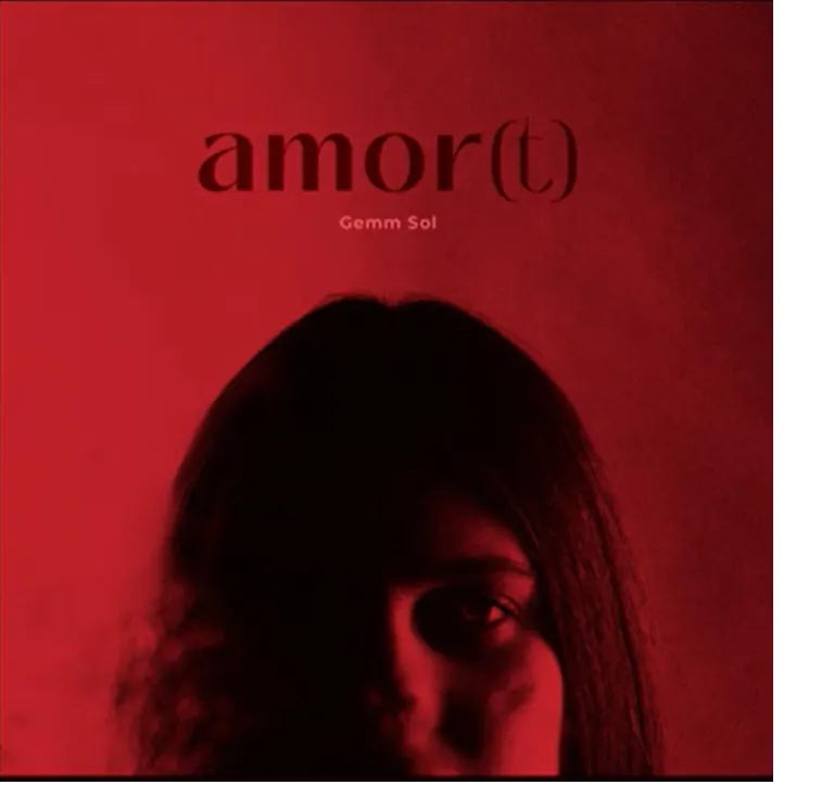 La pianista, cantant i compositora solsonina Gemm Sol publica avui el seu nou àlbum complet "Amor(t)"