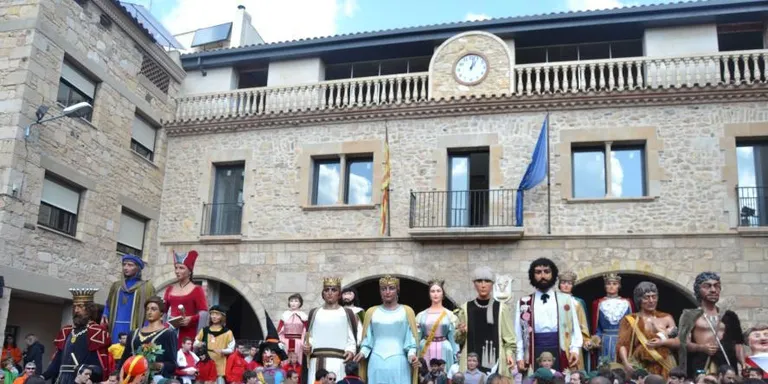 Agramunt recupera el mercat setmanal amb parades d'alimentació i de planter de productors locals