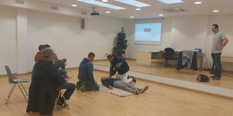 La Brigada Municipal rep formació de primers auxilis i reanimació cardiovascular