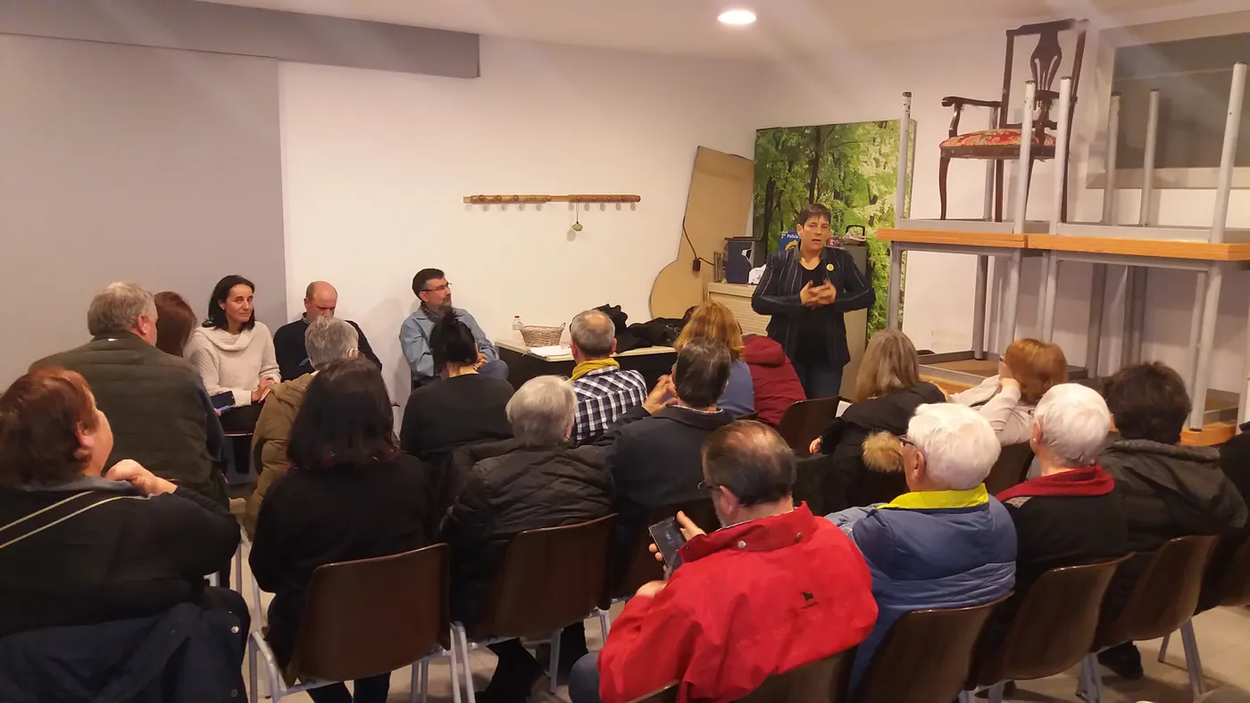 ERC-JxP fa la segona assemblea informativa al Barri de Les Creus