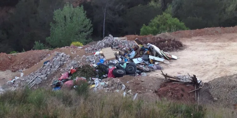 L'AUP anuncia que s'ha revocat la llicència d'extractives a l'empresa Excavaciones i Áridos Rubí