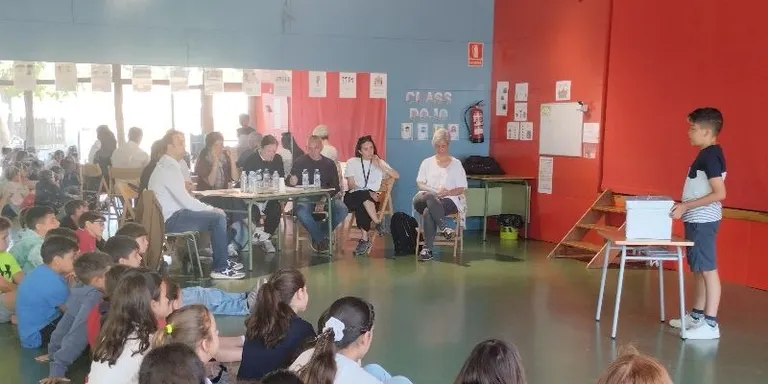 Carburos Metálicos atorga 5 beques d'estiu a alumnes de l'Escola Ventura Gassol