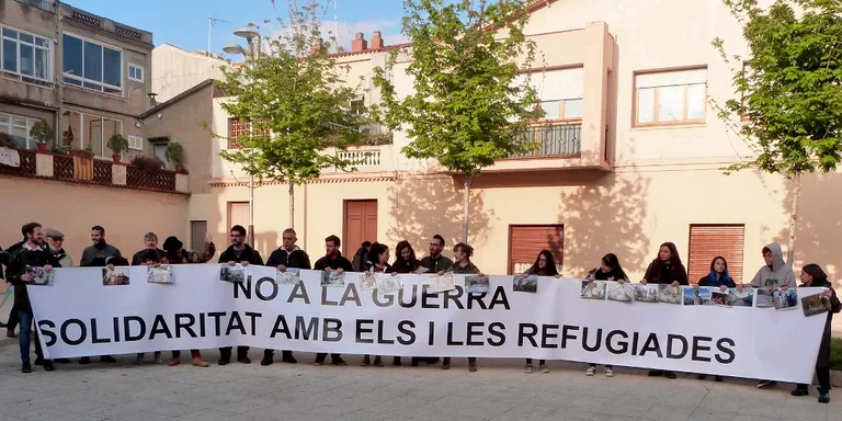 Una exposició de Rubí Acull mostra la vida al camp de refugiats d’Eleonas