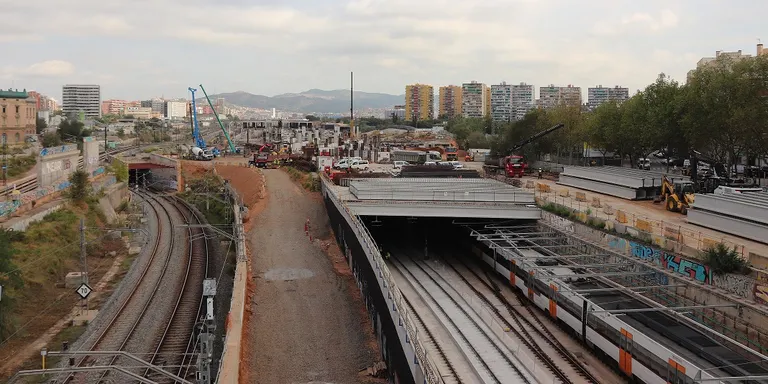 La línia R1 del Maresme no arribarà a Barcelona durant tres caps de setmana de tardor per les obres de La Sagrera