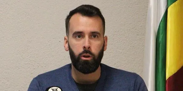 El ple de la Pobla de Montornès oficialitza la renúncia de l’alcalde i la primera i segon tinent d’alcaldia