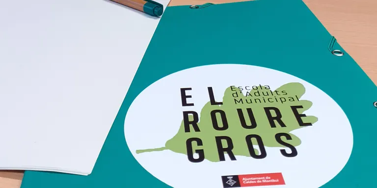 L’Escola d’Adults el Roure Gros comença el curs amb més de 300 matrícules