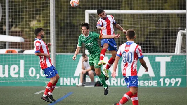 El Cornellà suma els tres primers punts golejant l'Algeciras (4-0)
