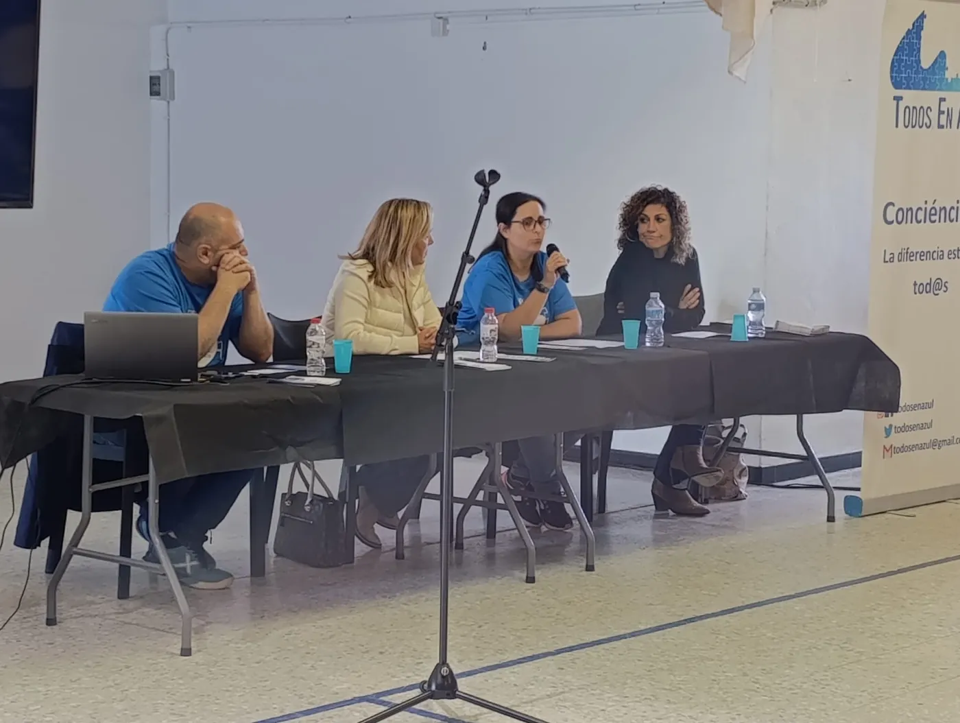 El Kursaal acull la presentació de l’associació Todos En Azul