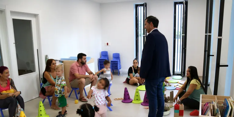 Les primeres llars d'infants públiques de la ciutat de Tortosa es posen en marxa amb una setantena d'alumnes
