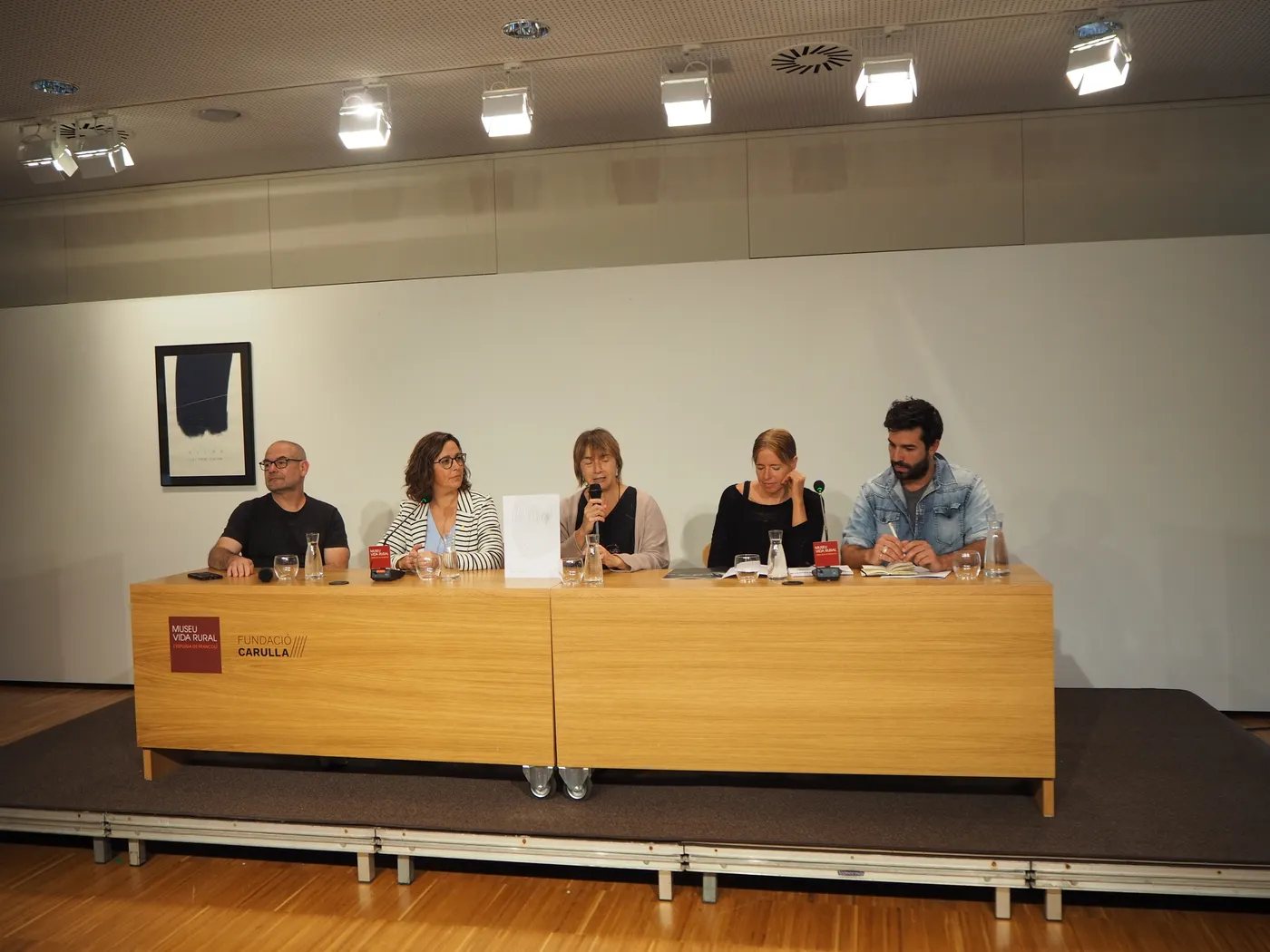 MONTSERRAT COMELLAS ens presenta 'Els Dimoniets' del Casal Popular