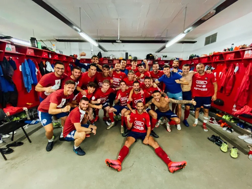 La UE Olot s’estrena a la lliga guanyant contra la UE Castelldefels (3-1)