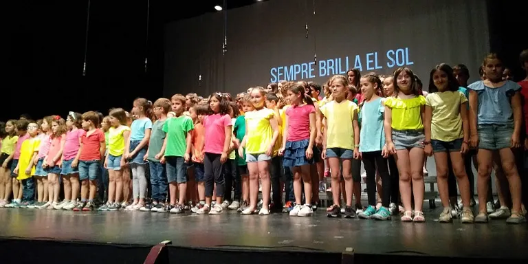 Les corals escolars omplen de vida La Sala