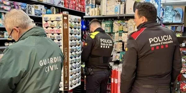 Intervenen més de 200 articles falsificats a Roda de Berà