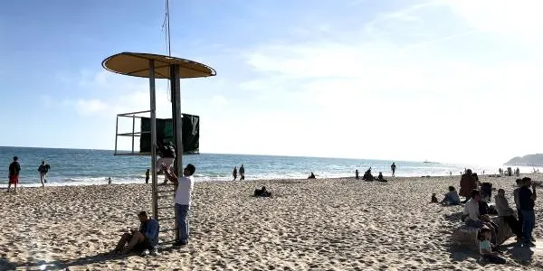A partir d’aquest dilluns s’instal·len els serveis a la platja d’Altafulla per començar la temporada